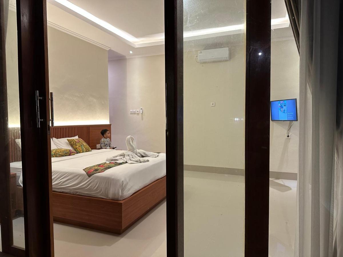 Nana Suites Villa ซิเดอมัน ภายนอก รูปภาพ
