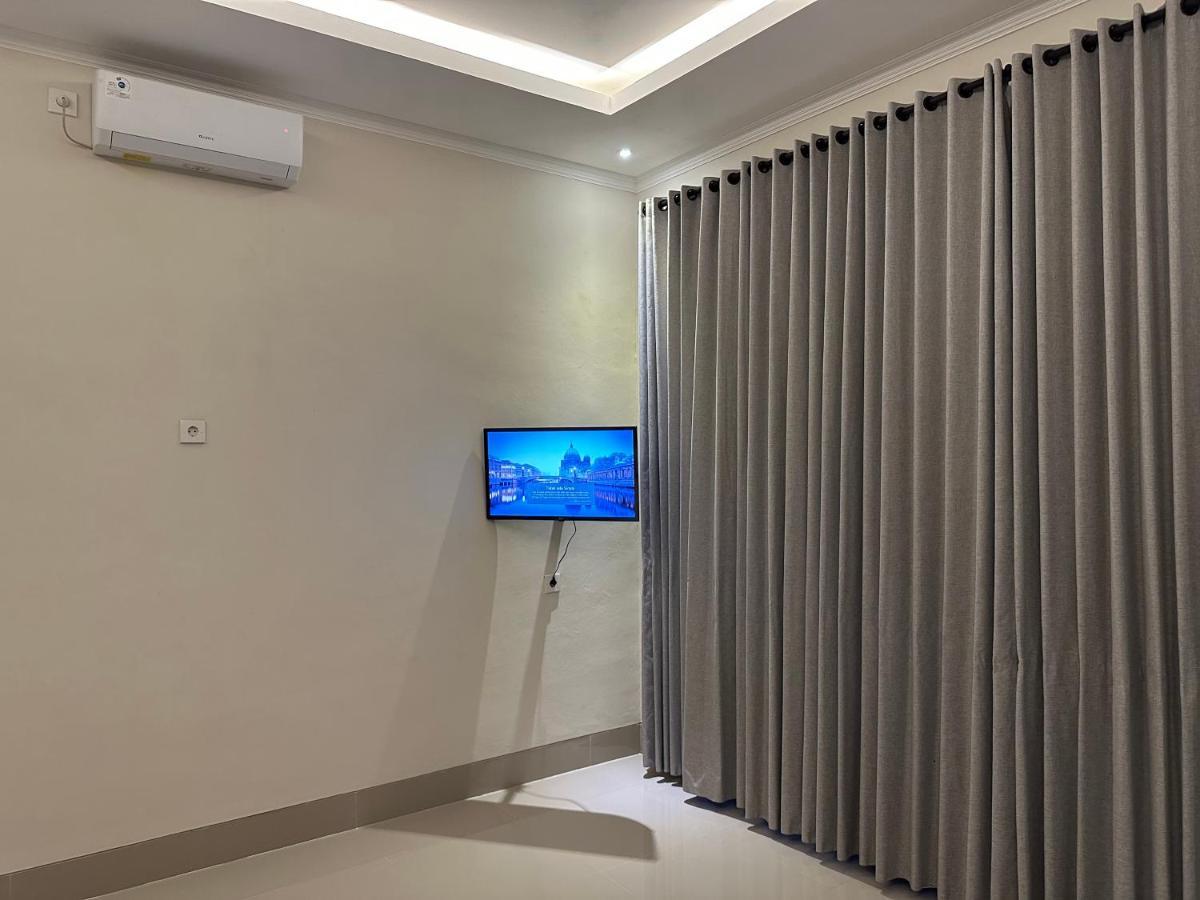 Nana Suites Villa ซิเดอมัน ภายนอก รูปภาพ