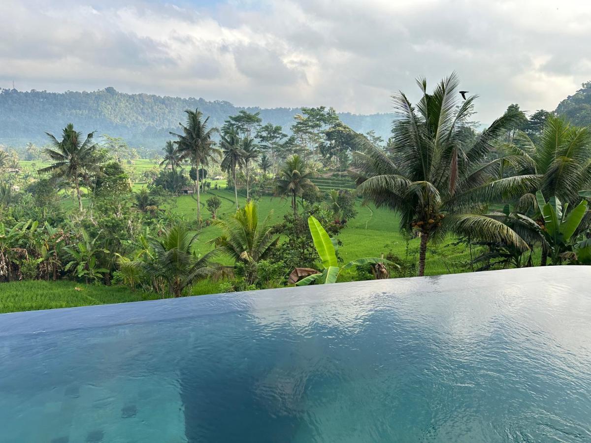 Nana Suites Villa ซิเดอมัน ภายนอก รูปภาพ