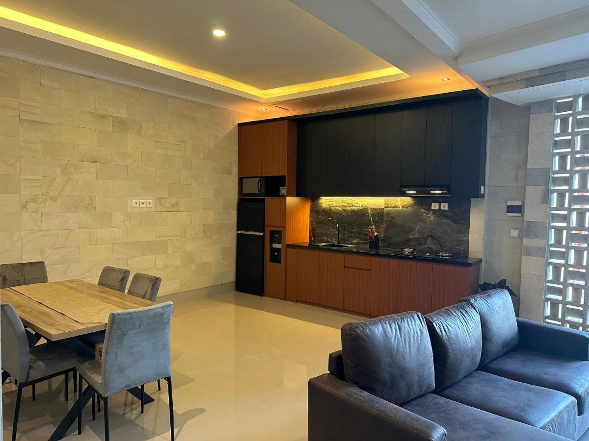 Nana Suites Villa ซิเดอมัน ภายนอก รูปภาพ