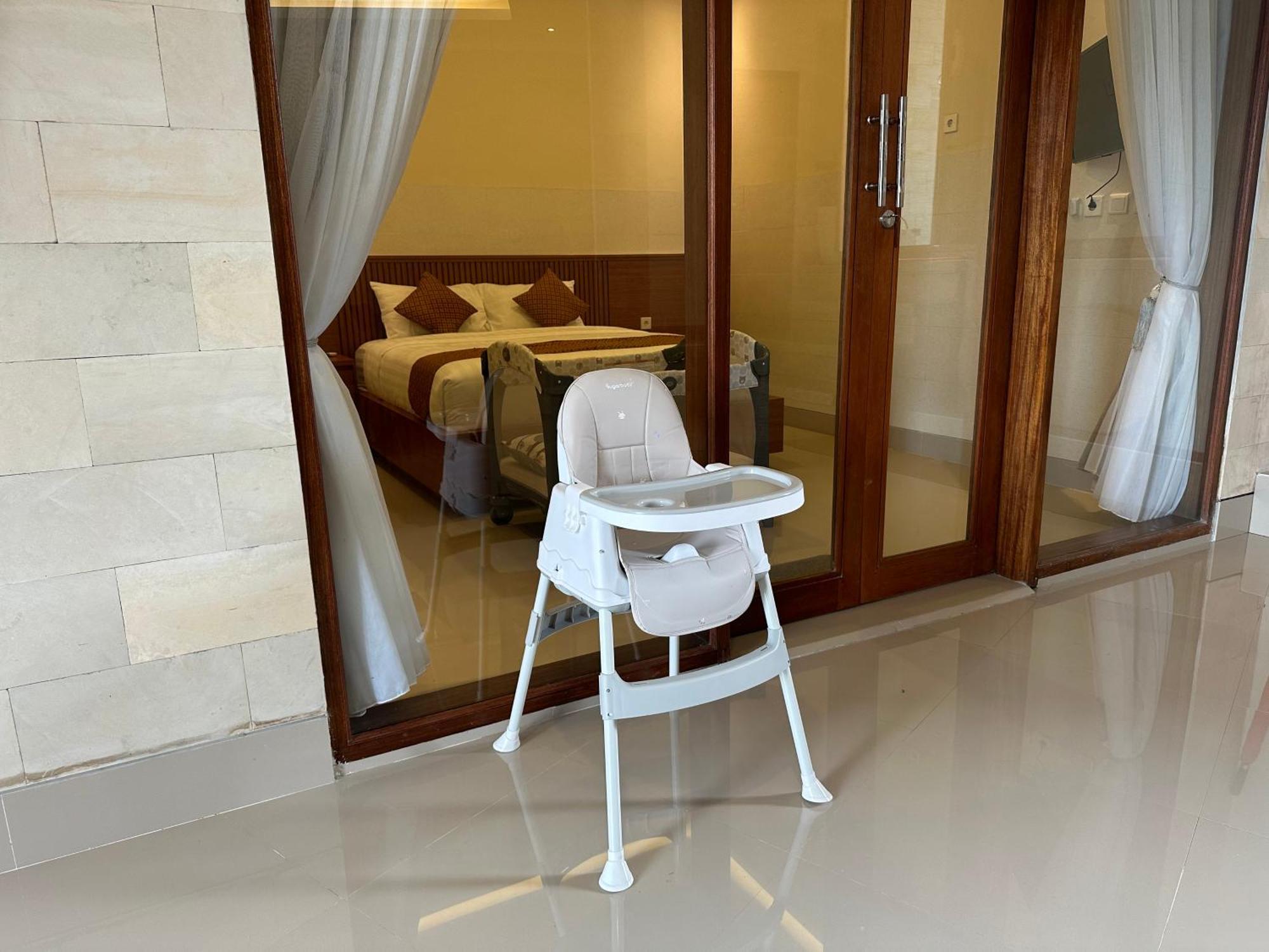 Nana Suites Villa ซิเดอมัน ภายนอก รูปภาพ